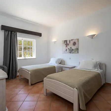 Vtii & Vti 2 X Private With Pool And Garden Villa