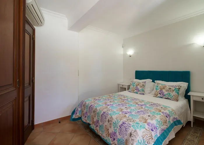 Villa Vtii & Vti 2 X Private With Pool And Garden Albufeira