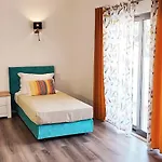 Vtii & Vti 2 X Private With Pool And Garden *
