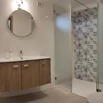 Vtii & Vti 2 X Private With Pool And Garden