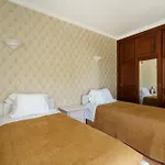 Vtii & Vti 2 X Private With Pool And Garden