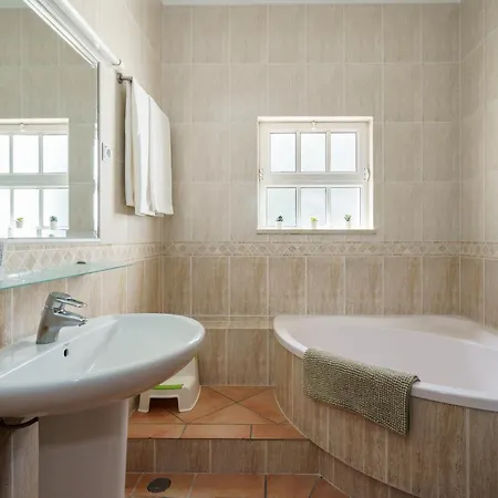 Vtii & Vti 2 X Private With Pool And Garden Albufeira