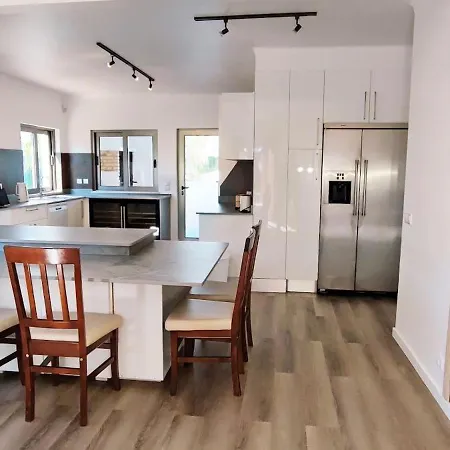 Vtii & Vti 2 X Private With Pool And Garden Villa