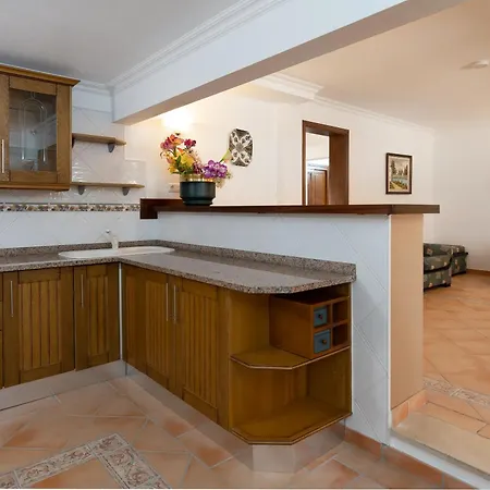 Villa Vtii & Vti 2 X Private With Pool And Garden Albufeira