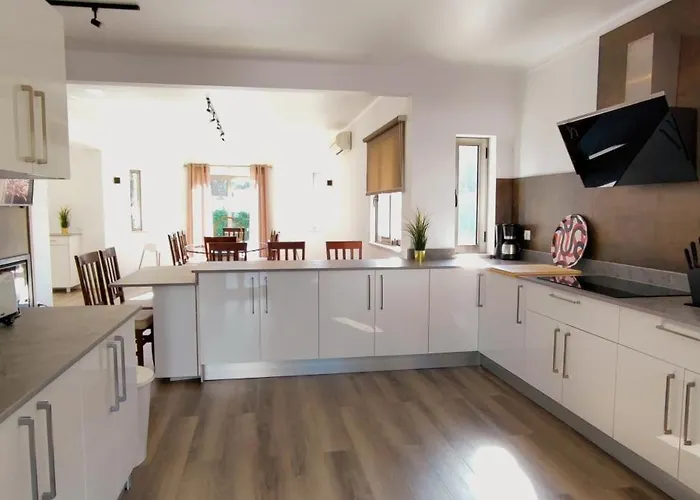 Vtii & Vti 2 X Private With Pool And Garden * Albufeira